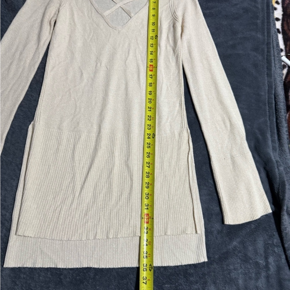 FREE PEOPLE Criss Cross Tunic Knit Sweater V Neck Tan Beige Small - Picture 9 of 13